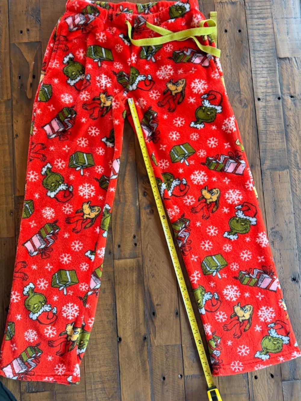 The Grinch Plush Christmas Pajama Lounge Pants Red Size Small - Picture 3 of 5